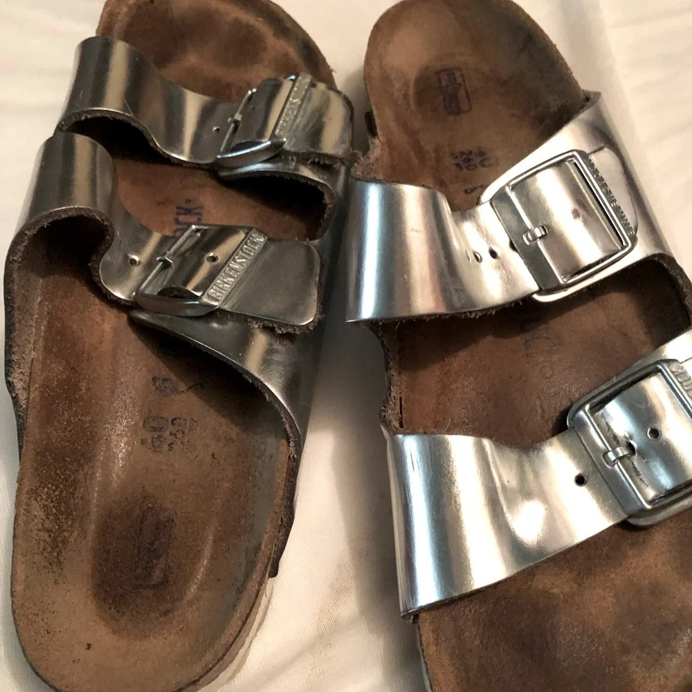 Birkenstock Arizona Softbed Metallic Silver Narrow (Women's)